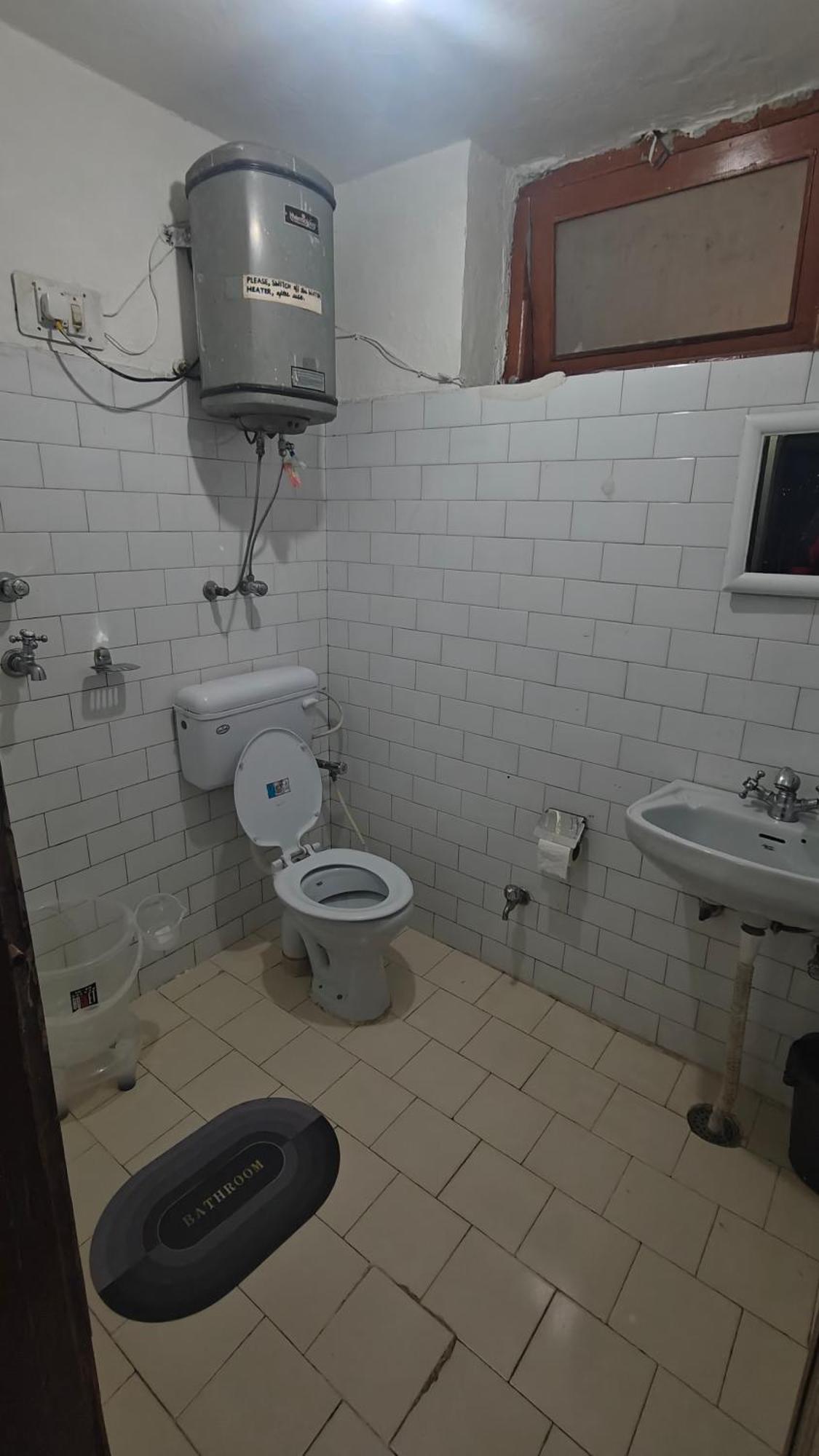 Basecamp Manaliホステル 部屋 写真