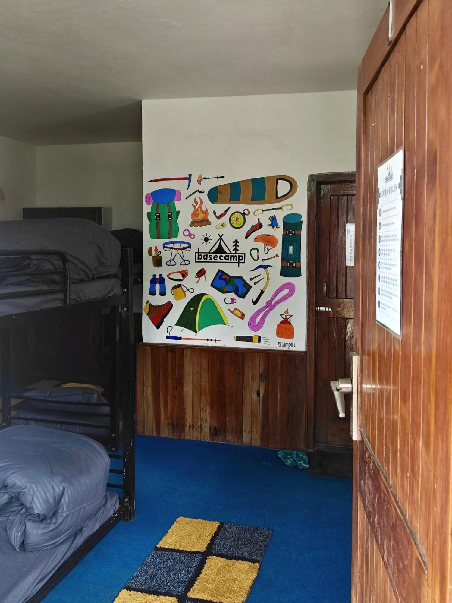 Basecamp Manaliホステル 部屋 写真
